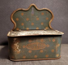 Ancienne boites d'allumettes en tôle vintage à suspendre