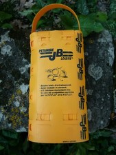 8 boules de pétanque de la marque JB