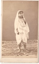 Jeune fille enfant algérienne