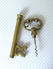 Grosse clé clef tire-bouchon