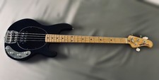 MUSICMAN STINGRAY / Electric