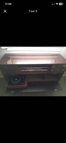 Meuble vintage radio avec