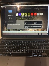 Apple MacBook Pro 13" (256 Go SSD, M1, 8 Go) Laptop - Gris sidéral - Ecran cassé