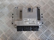 Calculateur moteur BOSCH -