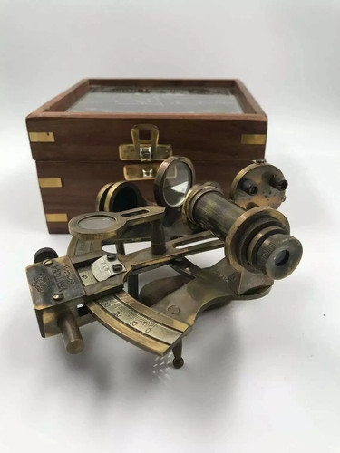 Ancien sextant laiton avec