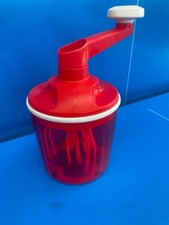 Batteur manuel TUPPERWARE