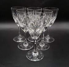 Service six verres à vin en cristal soufflé taillé Saint-Louis modèle Chantilly 