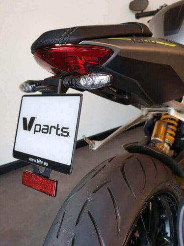 Triumph 1200 speed triple - triumph,