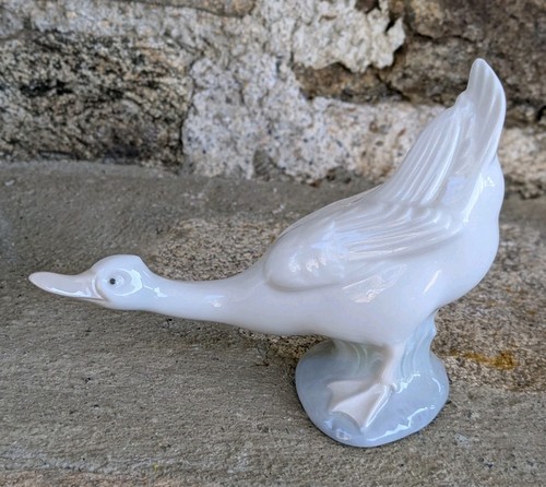 Figurine cygne porcelaine