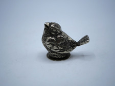 SALIERE FIGURANT UN MOINEAU AU