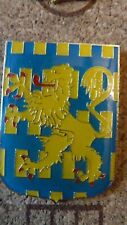   PIN'S PROVINCES FRANCAISES  /  FRANCHE COMTE  / ED. ATLAS 2,5 cm x 3,5cm /RARE