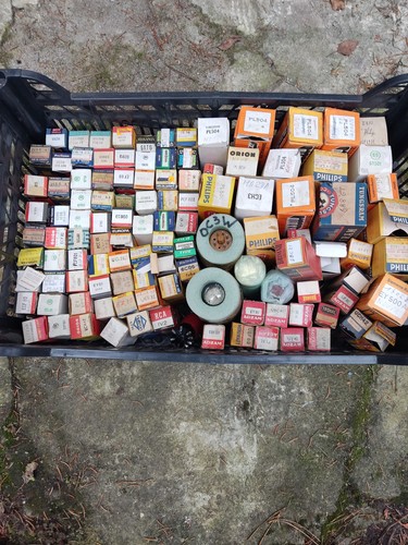 Lot 100 tubes - lot, audio