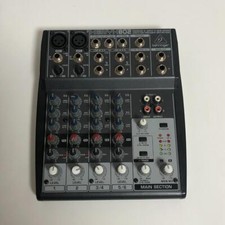 Behringer XENYX802 Mixeur analogique 8 entrées 2 bus
