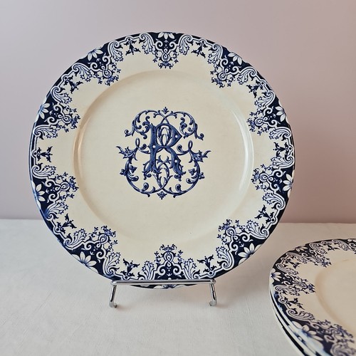Assiettes plates décor rouen - plates,