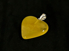PENDENTIF AMBRE COEUR cadeau
