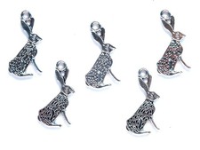 LOT 5 CHARMS/BRELOQUES