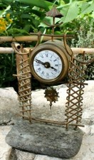 petite et ancienne  pendulette