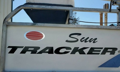 Sun tracker pontoon - 2,