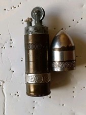 Ancien briquet de poilu 14/18 en forme d'obus