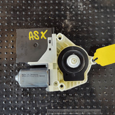 Moteur de lève-vitre avant