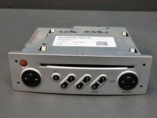 Autoradio CD - Renault update list - "argent" - 8200633632 - livré avec code *