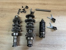 UNE BOITE DE VITESSE PIGNON 3CL PIECE MOTEUR MOTO Yamaha 240 TDR ou 250 TDR