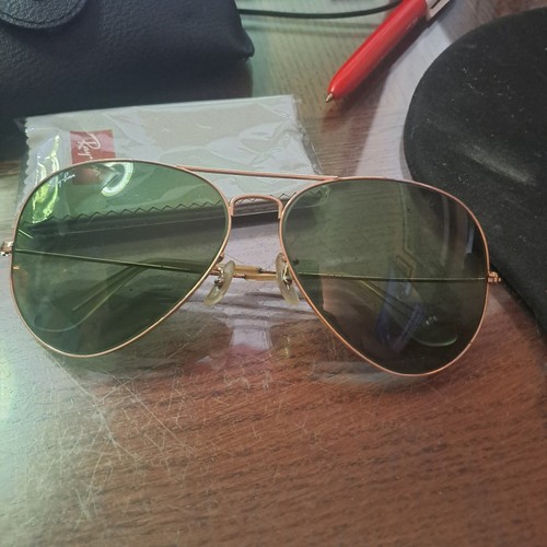 Paire lunette soleil - de,