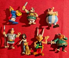 JOUET: Lot de 7 figurines -