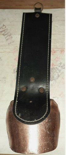 Ancienne cloche cuivré avec
