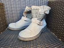 (J068 A20) 🖤✨ Bottines