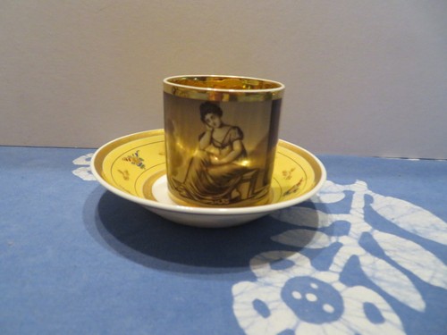 Ancienne tasse porcelaine - tasse,