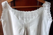 Chemise de femme ancienne