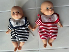 VINTAGE 1998 - COROLLE  2 BEBES   "BABY DOLLS"  de 20 cm  HABILLES