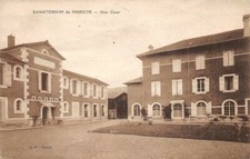 COUCHES-les-MINES - SANATORIUM de MARDOR - Une cour