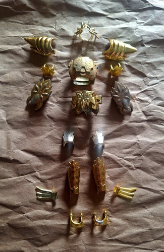 Saint seiya lot pièces armure - saint,