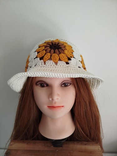 Chapeau bob au crochet - 🌻,