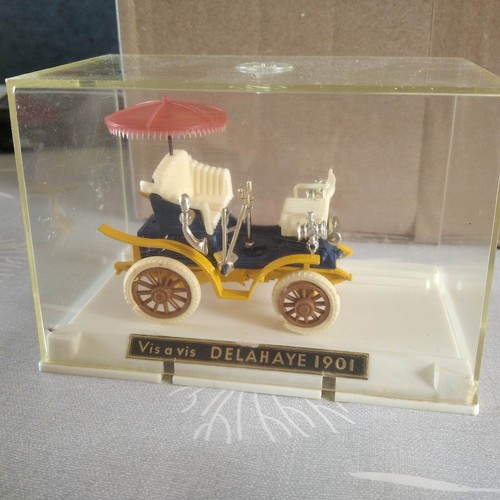 Vis delahaye - vis,