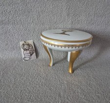 Boite / bonbonnière tripode de communion en porcelaine de limoge France 