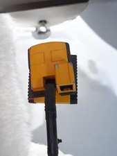 Véhicule miniature ancien