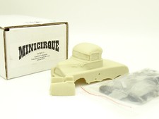 Minicirque Cirque Pinder Kit à Monter 1/50 - Tracteur Labourier MV5