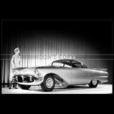 Photo A.008951 OLDSMOBILE CUTLASS CONCEPT CAR 1954