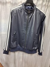 Veste en cuir de moto rayée