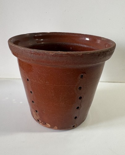 Ancienne grande faisselle - grande,