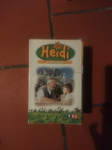 Cassettes vhs coffret - cassettes, heidi