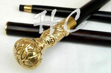 Tête en laiton antique