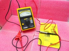 megohmmètre analogique