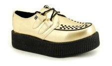 T.U.K .A8648 Tuk Viva Mondo