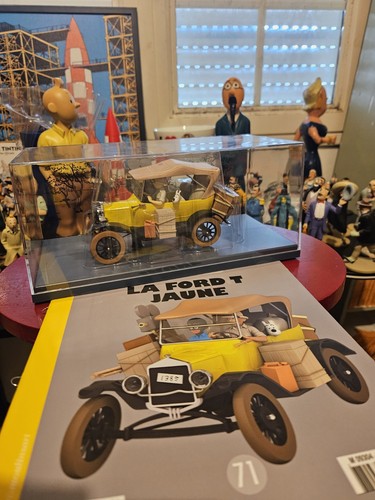 Grande voiture tintin - grande,