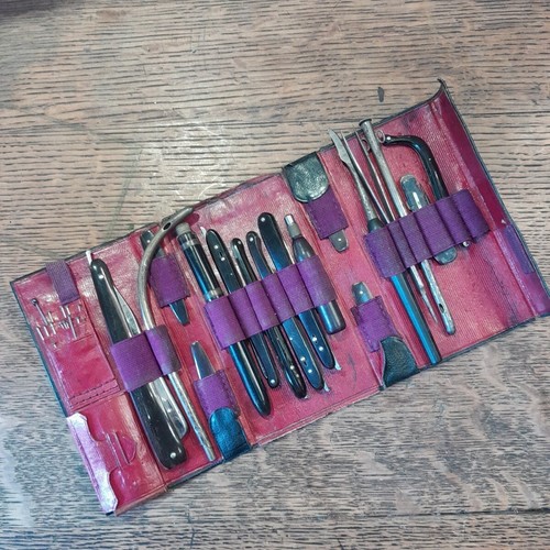 Trousse médecin xixéme - de,