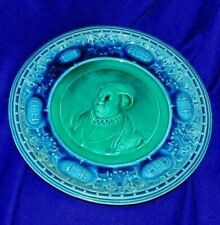 RARE GRAND PLAT CERAMiQUE DE RUBELLES  ? XIXe  PERSONNAGE RELIEF HH  29 CM